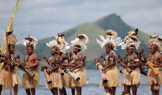 Tari Suanggi, Tari Adat Daerah Papua