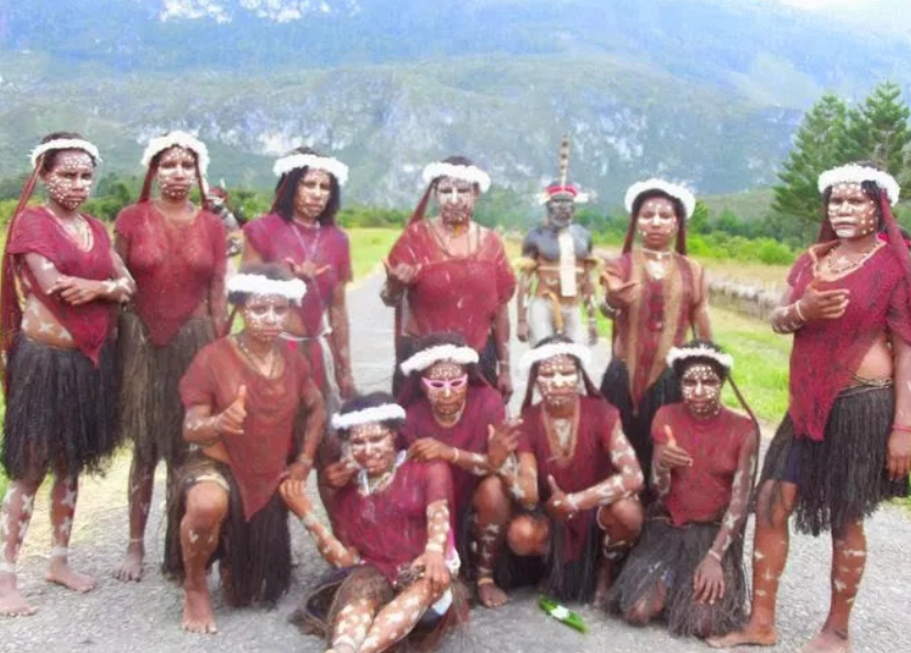 Pakaian Yukal Papua