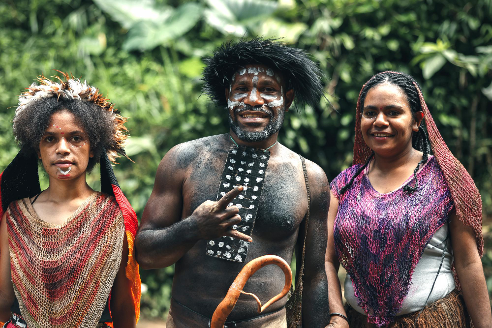 Suku Suku Di Pulau Papua Kekayaan Budaya Dan Tradisi Unik