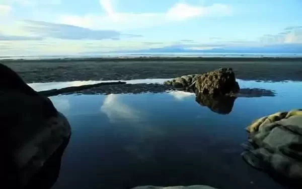 Pantai Batu Zaman