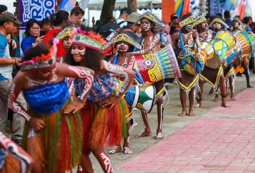 Tari Adat Selamat Datang Papua