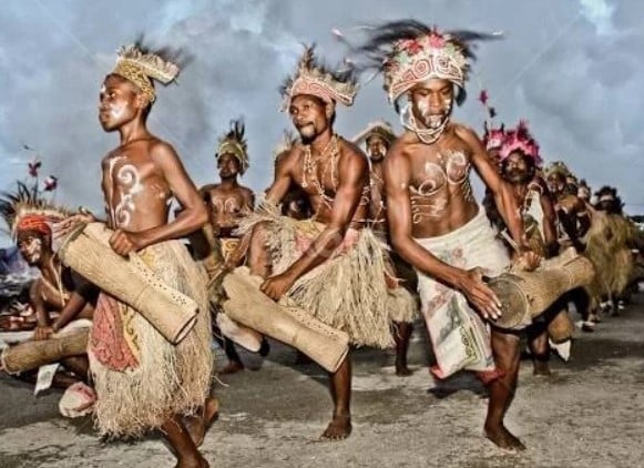 Tari Adat Suanggi Kesenian Tradisional Papua yang Memukau