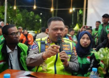 Kakorlantas Apresiasi Warkop Ojol Kamtibmas Surabaya sebagai Ruang Komunikasi dan Kemitraan Efektif